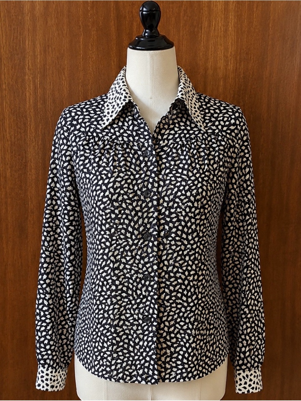 Vintage- 70s- Brown and White leaf print Button Down silky polyester Shirt